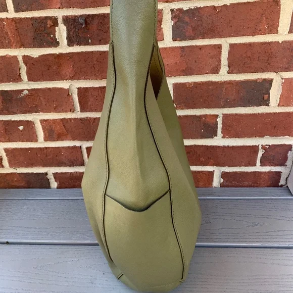 Madewell Hobo Bag - Picture 2 of 9